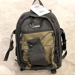 NWT Canon Deluxe 200EG photographer backpack